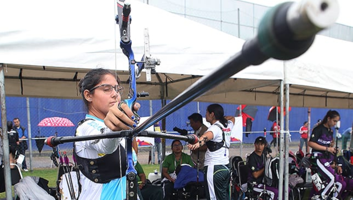 Arquera de Cancún se prepara para el selectivo de los Juegos Olímpicos de París 2024