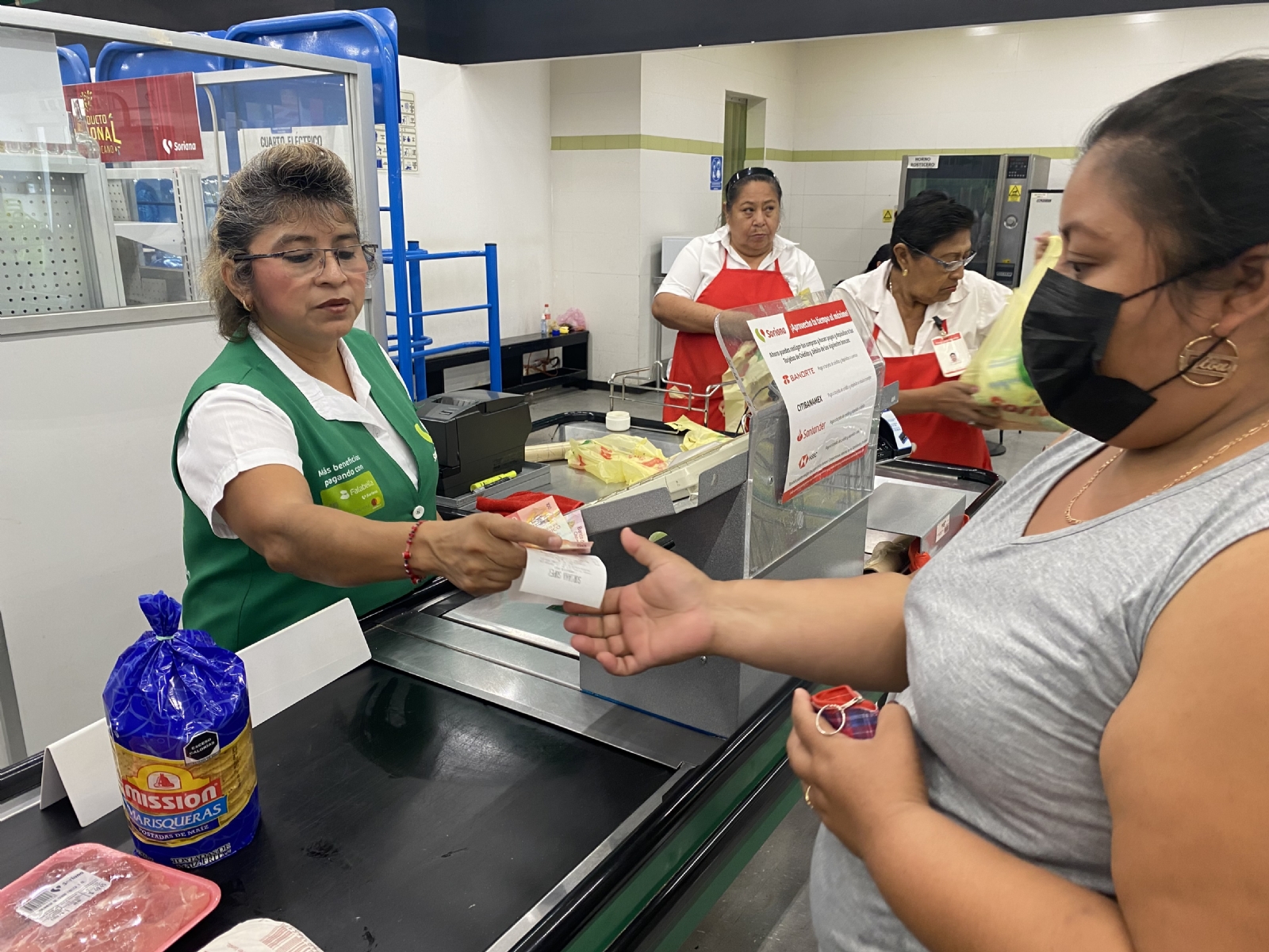 El programa consiste en la capacitación del personal