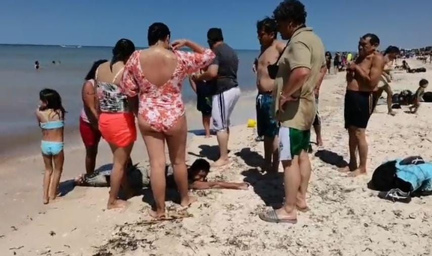 Turistas salvan a una mujer de morir ahogada en Progreso