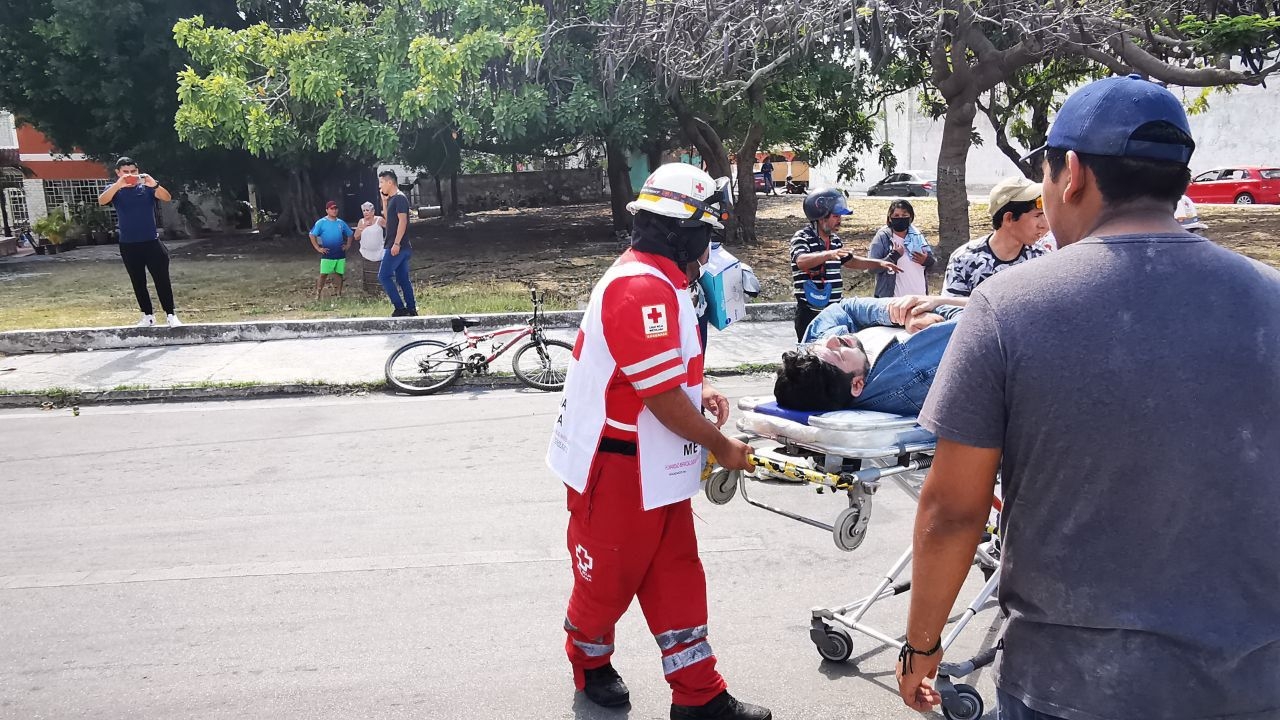 El motociclista herido fue trasladado a un hospital de Campeche