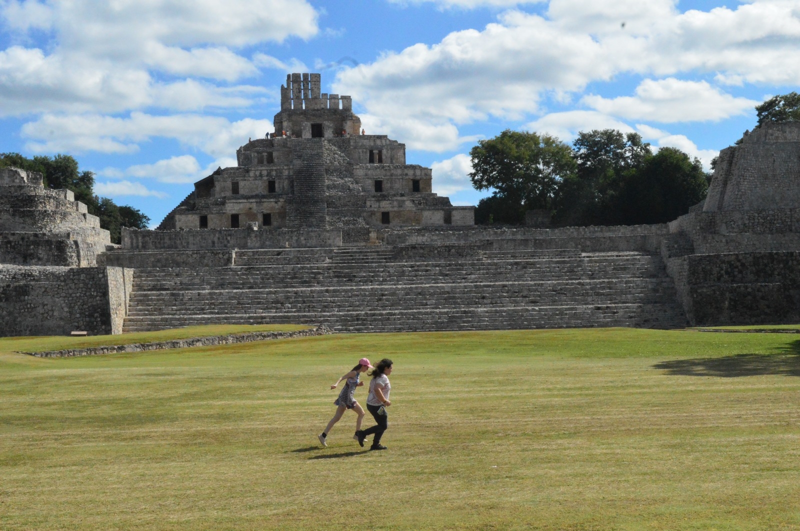 Eclipse de Sol de octubre, el fenómeno astronómico que podrá verse desde Edzná, Campeche