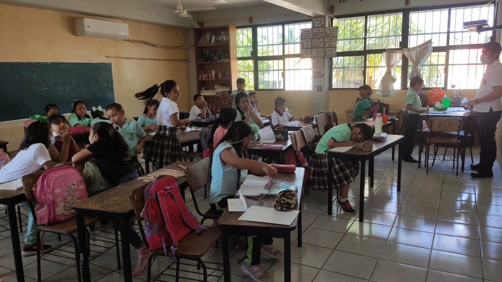 Estudiantes de 'Los Chenes' en Campeche inician sus vacaciones de Semana Santa