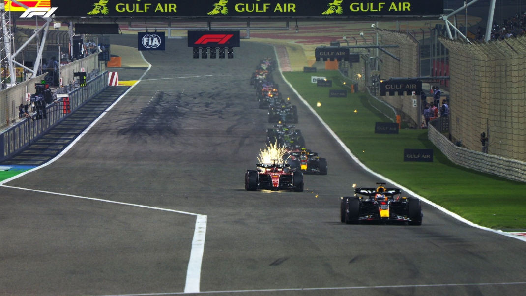 Gran Premio de Baréin: Con "chispas", así fue el arranque del circuito este domingo