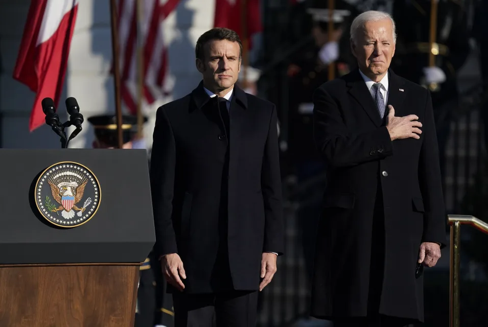 Joe Biden y Emmanuel Macron mantendrán su apoyo a Ucrania contra Rusia