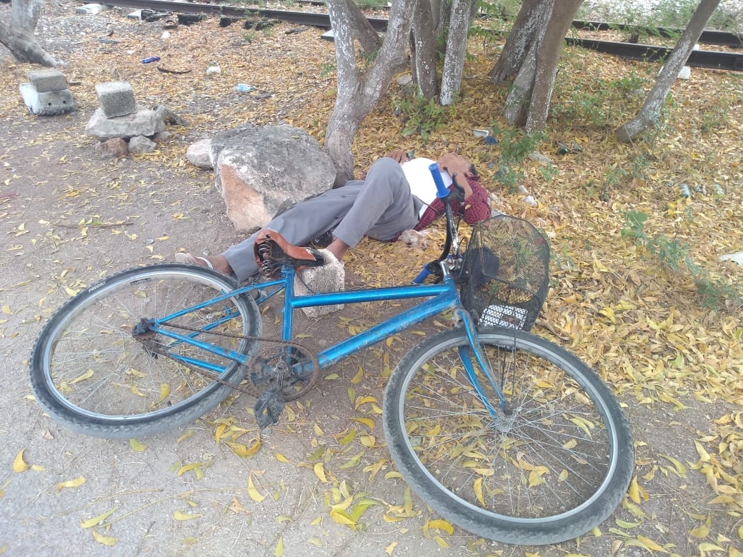 El abuelito quedó inconsciente luego de caer de su bicicleta