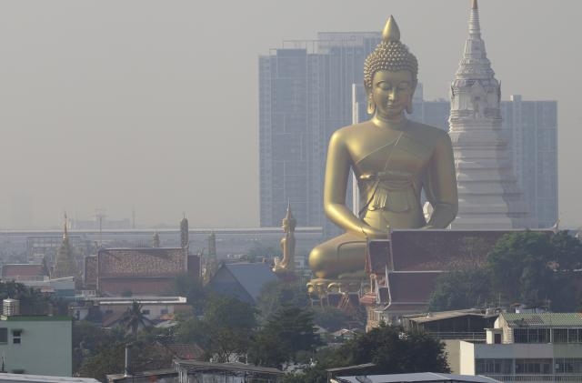 Tailandia reporta miles de ciudadanos enfermos por nuevo episodio de contaminación del aire