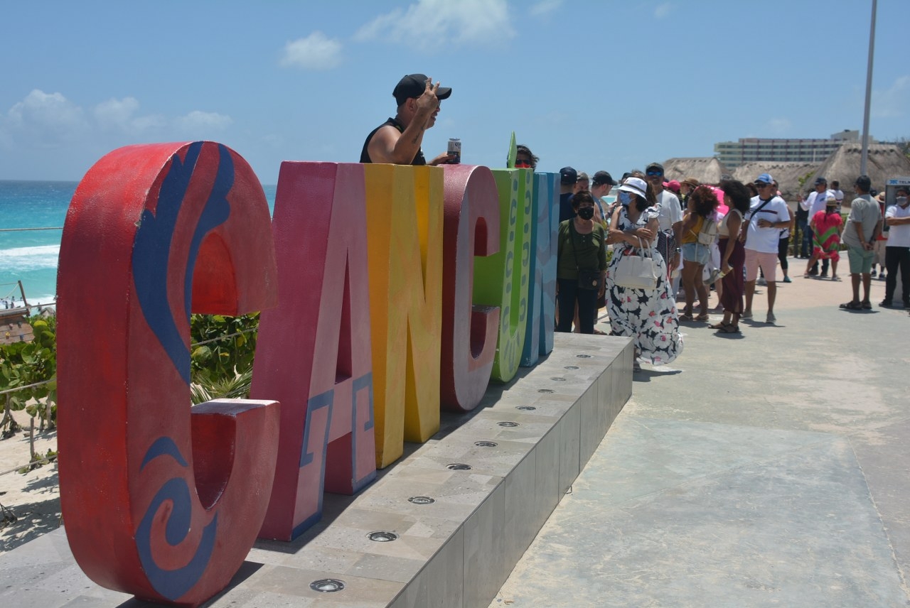 Viajeros nacionales buscan vacacionar en la Semana Santa en las playas de Quintana Roo