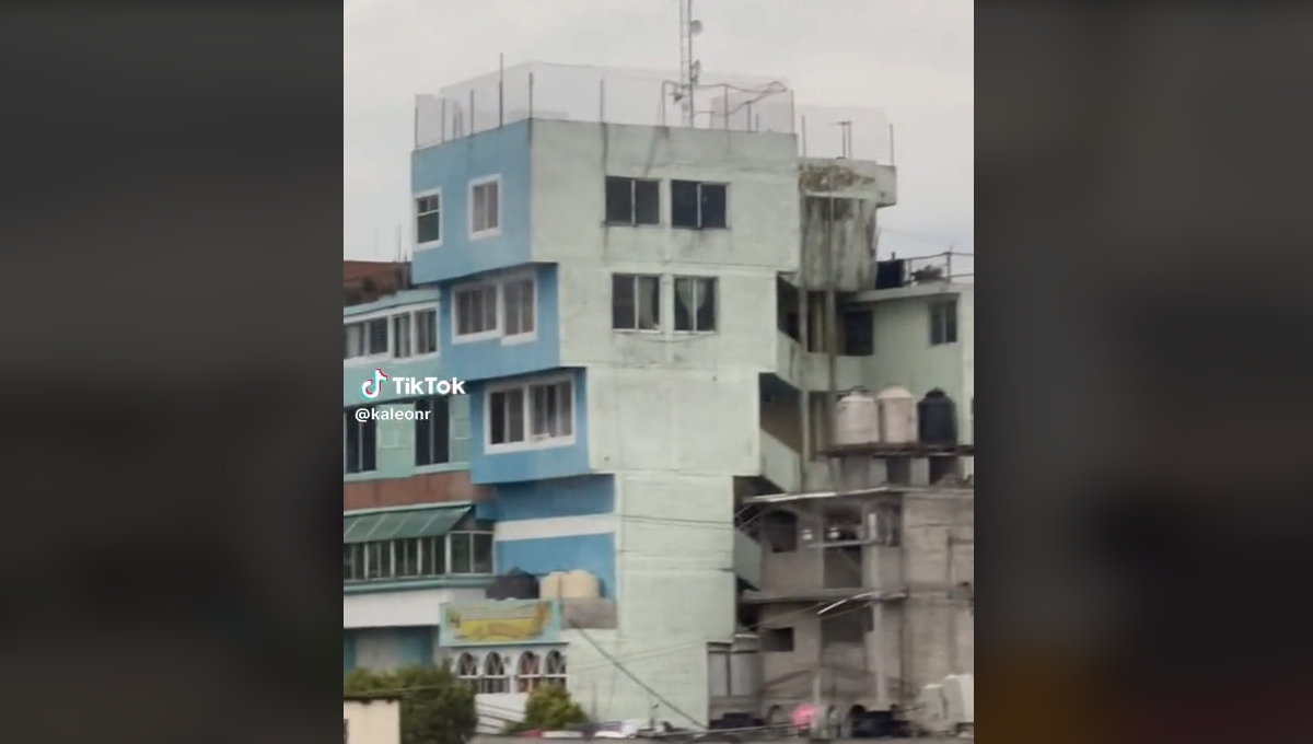 Casa invertida en Ecatepec vista desde el Mexicable se viraliza