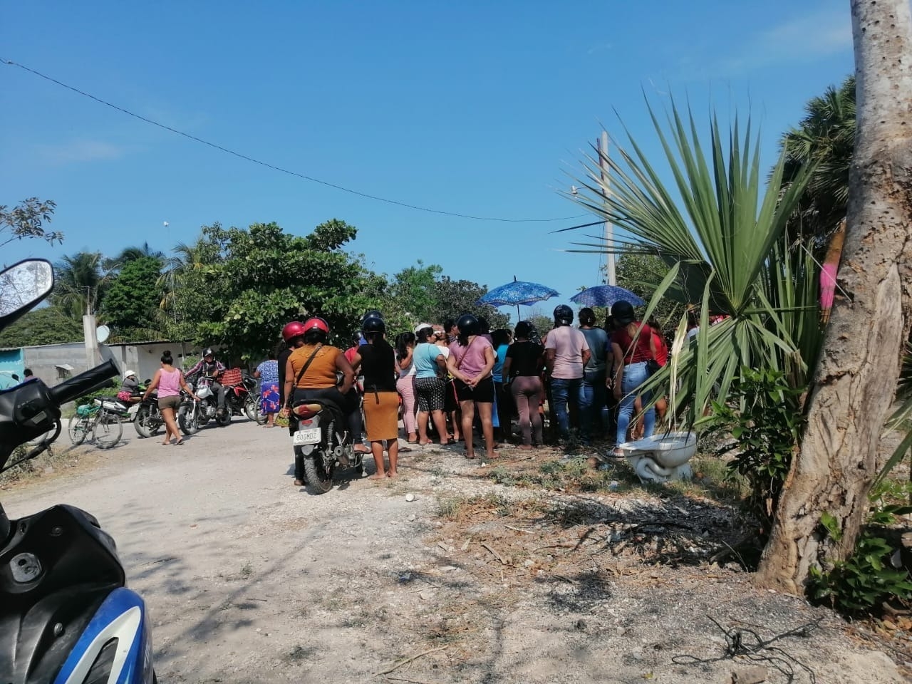 Los vecinos de la zona de invasión aseguran que el Ayuntamiento de Champotón está coludido con su desalojo