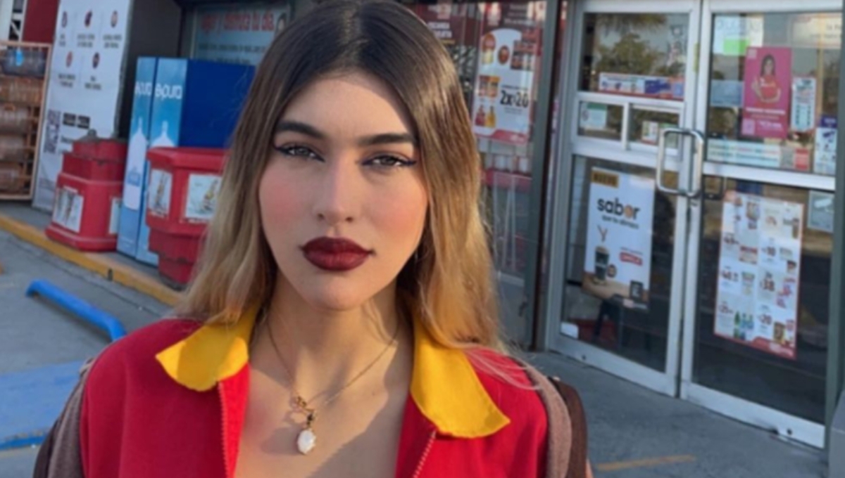 Ella es Alexa Silva, la joven que trabaja como cajera en una tienda Oxxo y se ha hecho viral