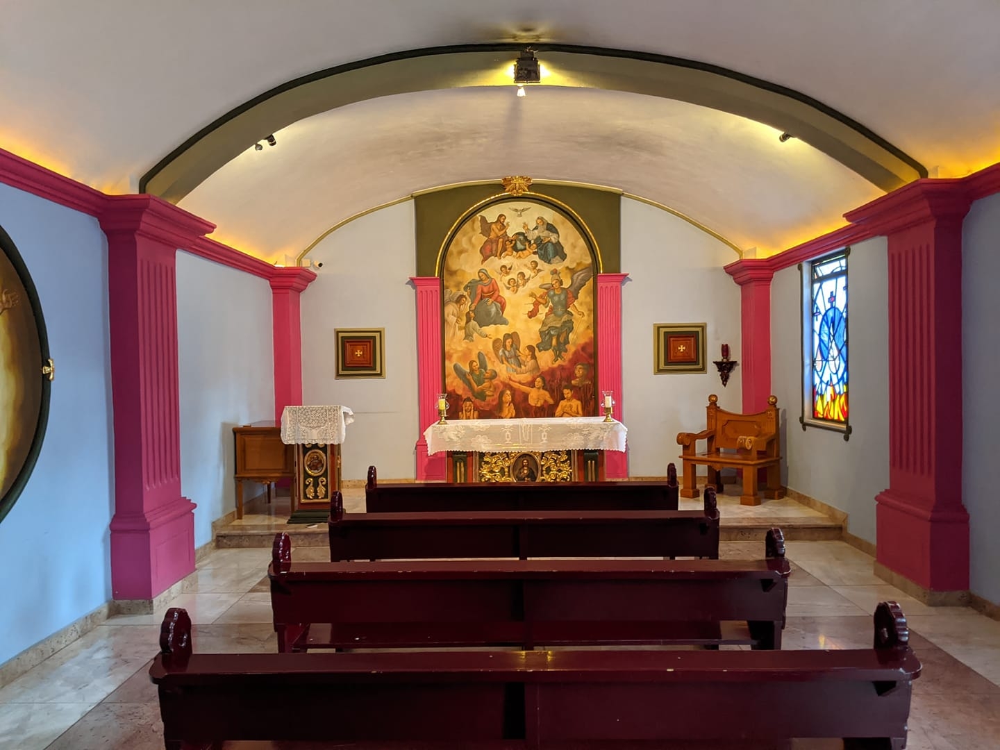 La capilla se encuentra en Colón, Querétaro