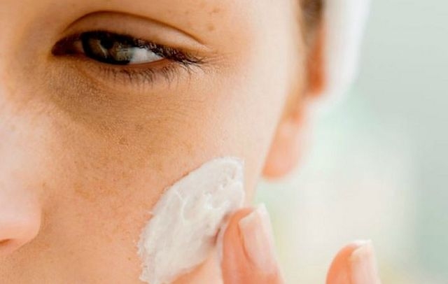 Cofepris advierte sobre cremas que dañan la piel, estas son las marcas contaminadas