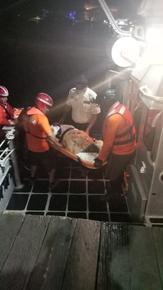 Evacuan a un abuelito de un crucero en Isla Mujeres