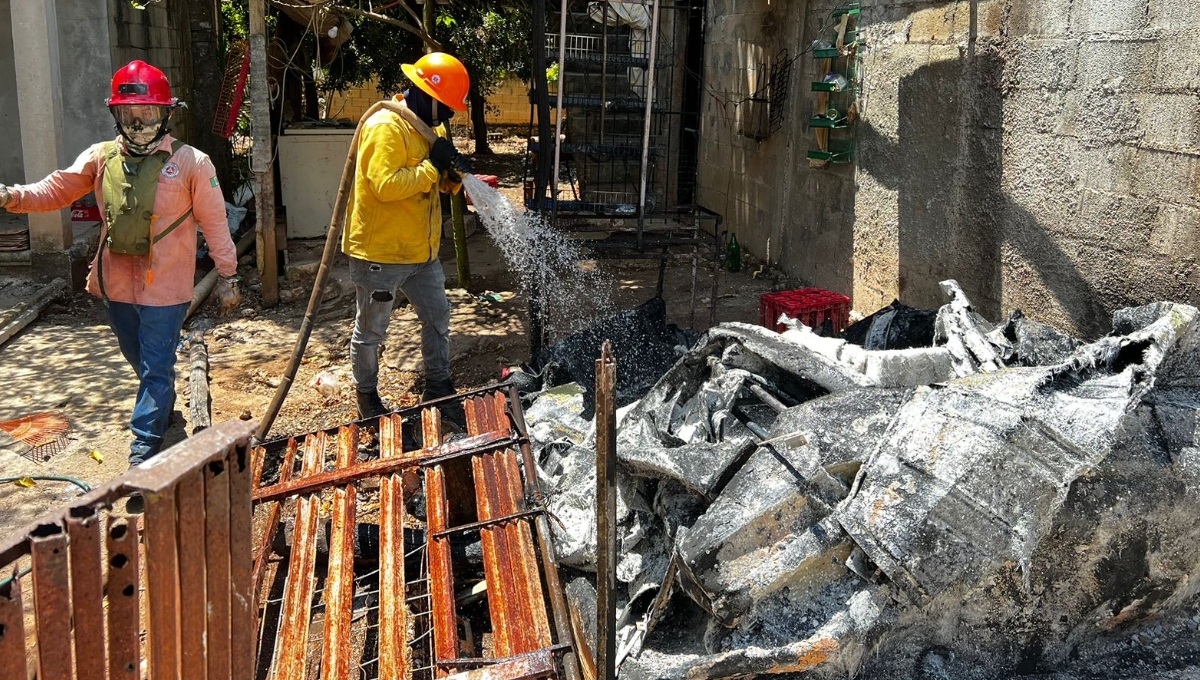 El dueño desconoce las causa del incendio y aseguró que las pérdidas fueron de varios miles de pesos