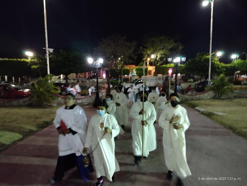 la iglesia de Nuestra Señora de las Mercedes lo recibió luego de una procesión por las calles cercanas a la parroquia