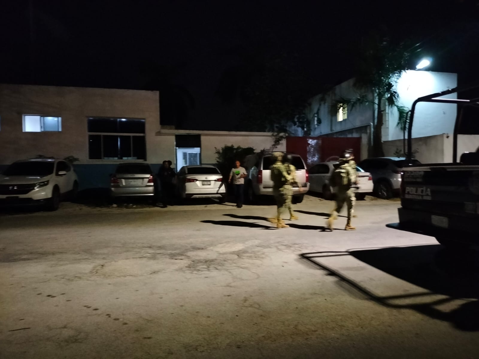 Decomisan drogas durante un cateo en Cozumel; hay dos detenidos