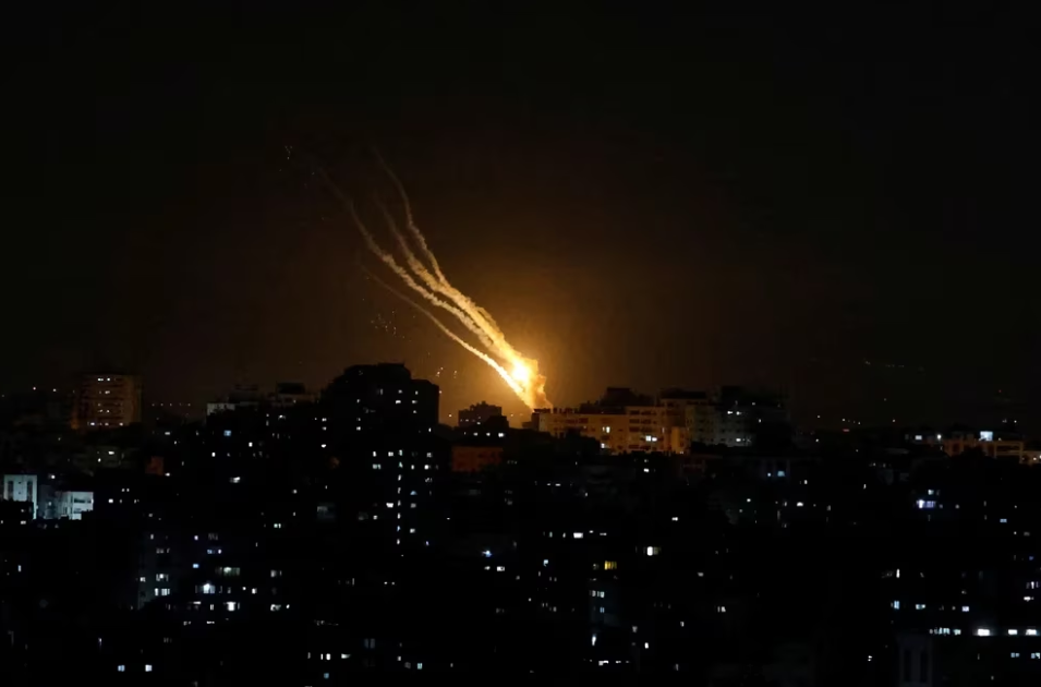 Ataques entre Israel y palestinos continúan pese a esfuerzos para tregua