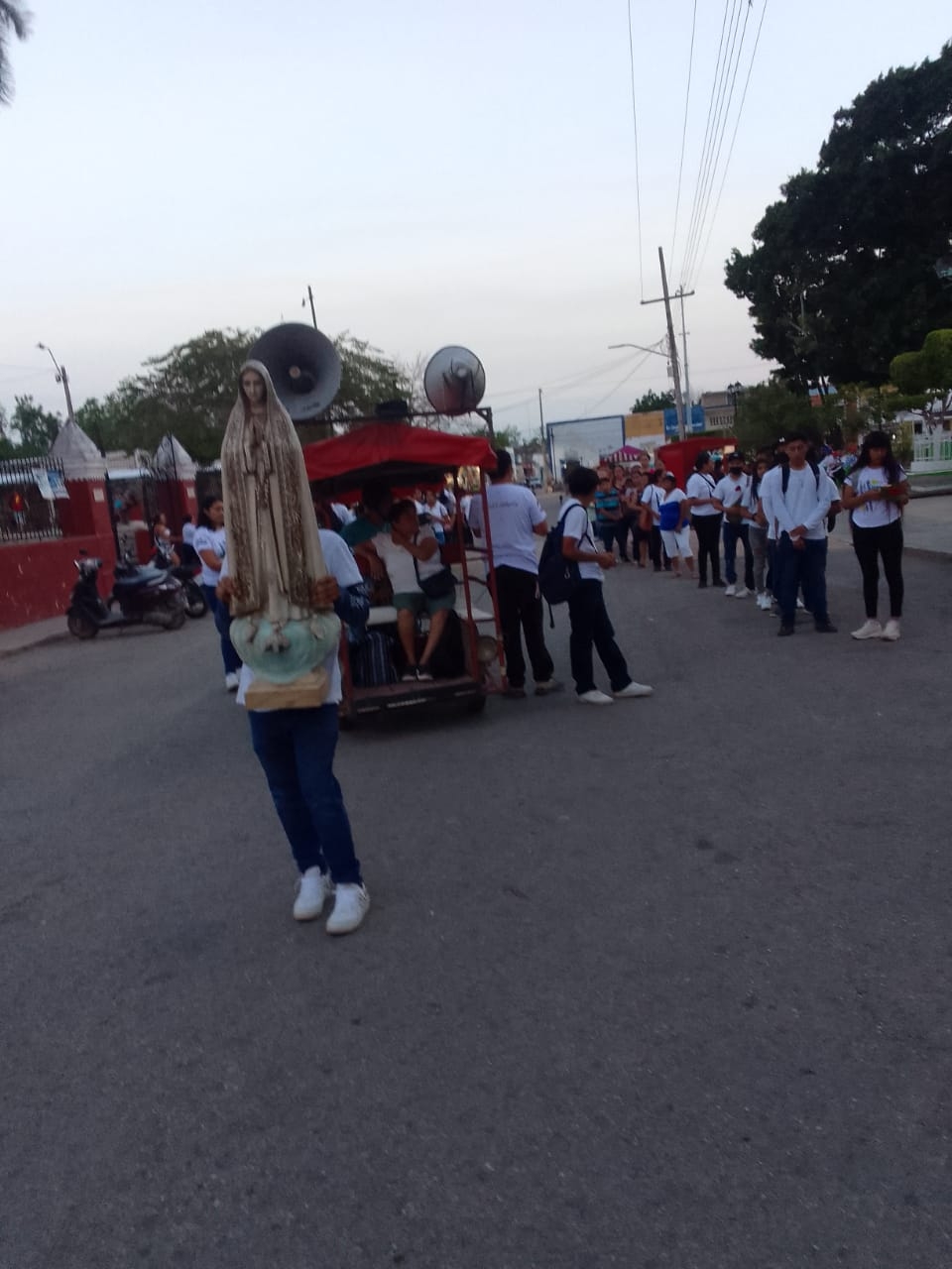 La celebración de la misa finalizó la festividad religiosa que se inició el 5 de mayo con las novenas este 13 de mayo a las 7;00 p.m.