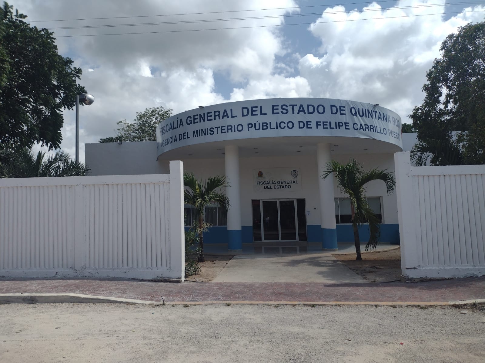 El hombre acudió a las instalaciones de la Guardia Nacional en la salida a Tulum, para pedir apoyo