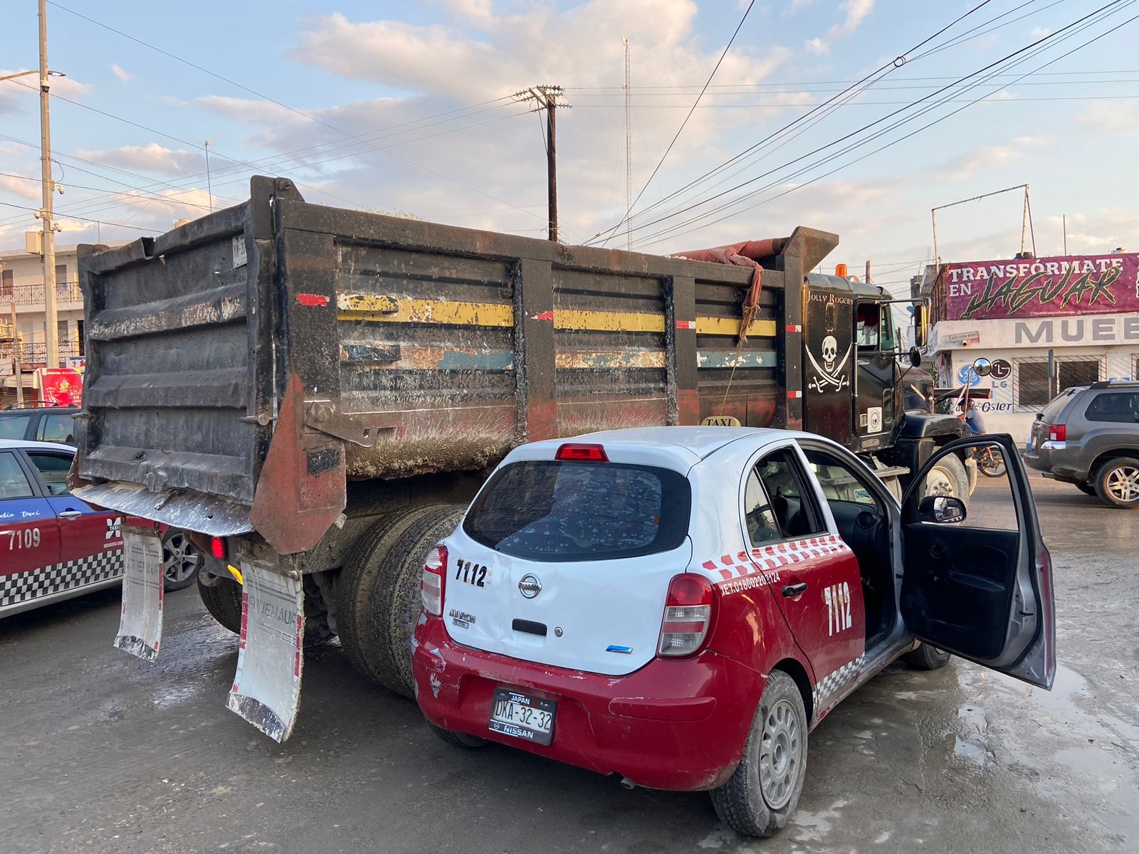 Solamente se registraron daños materiales en el accidente en Escárcega