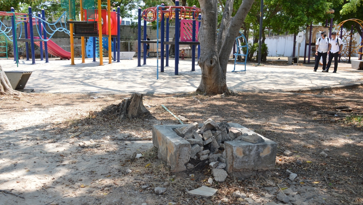 Padres de familia exigen mejorar el Parque de Campeche; temen por la seguridad de los niños