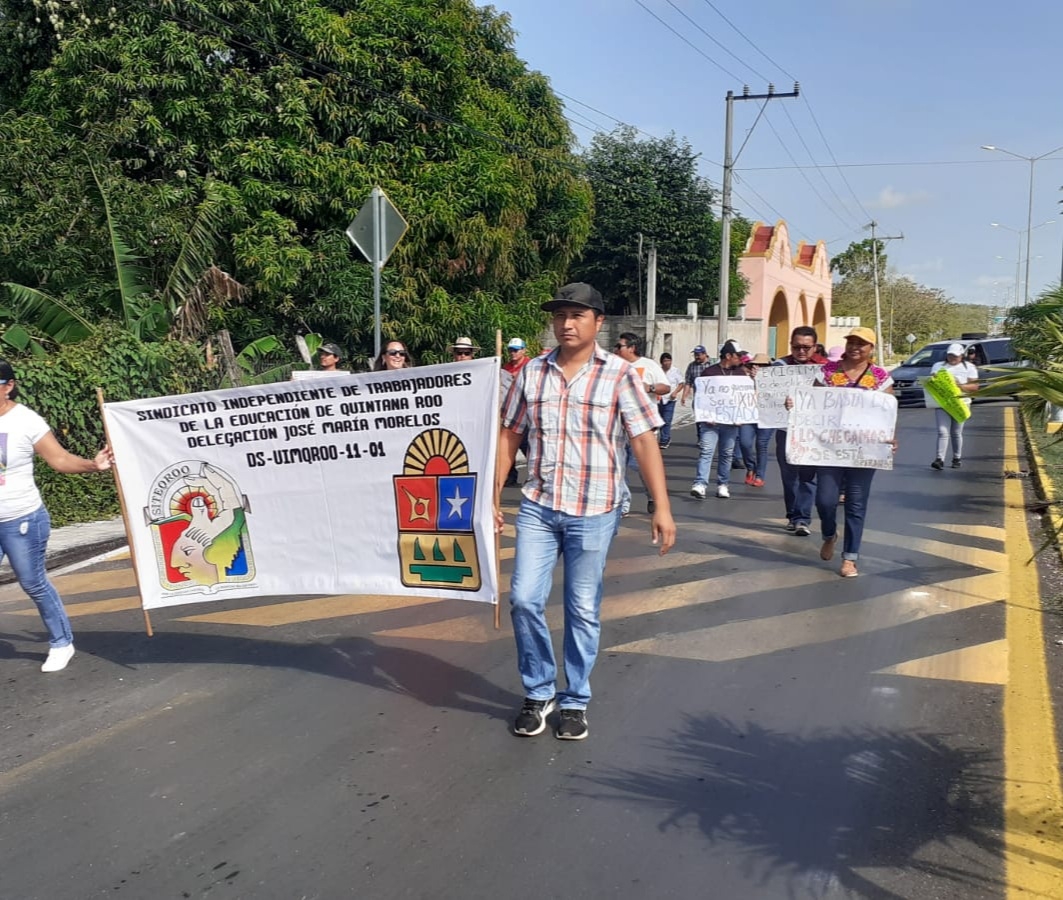 También exigen la salida de los funcionarios universitarios