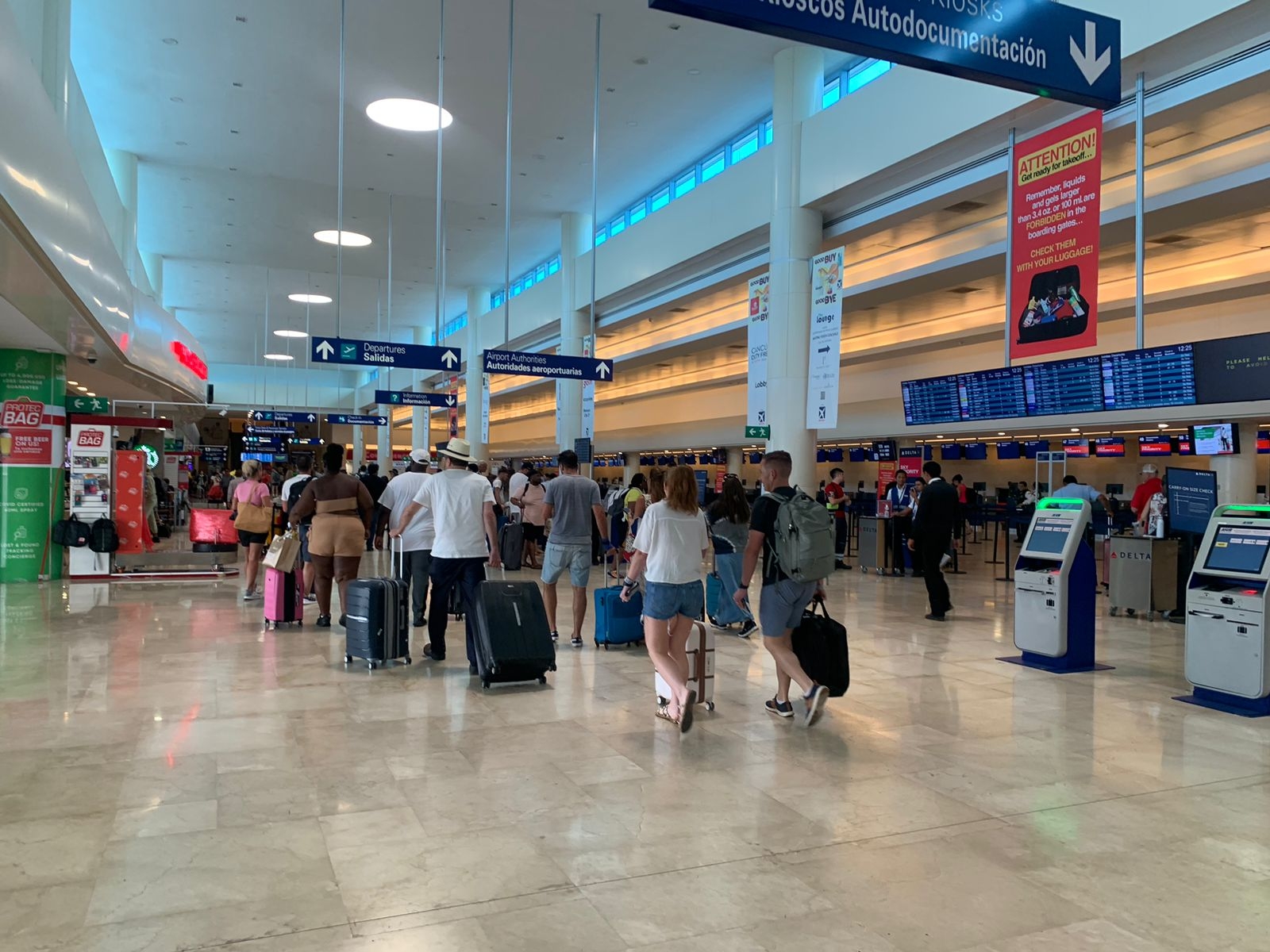 Se buscará aumentar los vuelos del aeropuerto de Cancún a Roma: EN VIVO