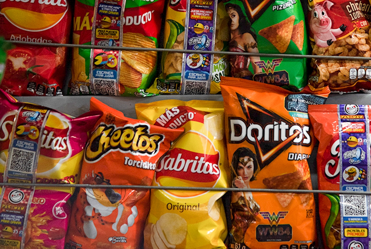 ¡Adiós a las papas, galletas y pizza! Prohibirán comida chatarra en México por esta razón