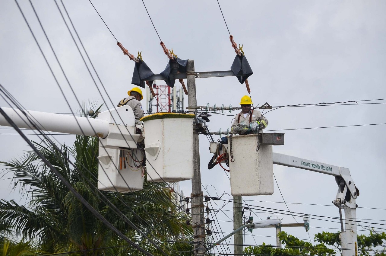 ¿Dónde reportar apagones de luz en Mérida?