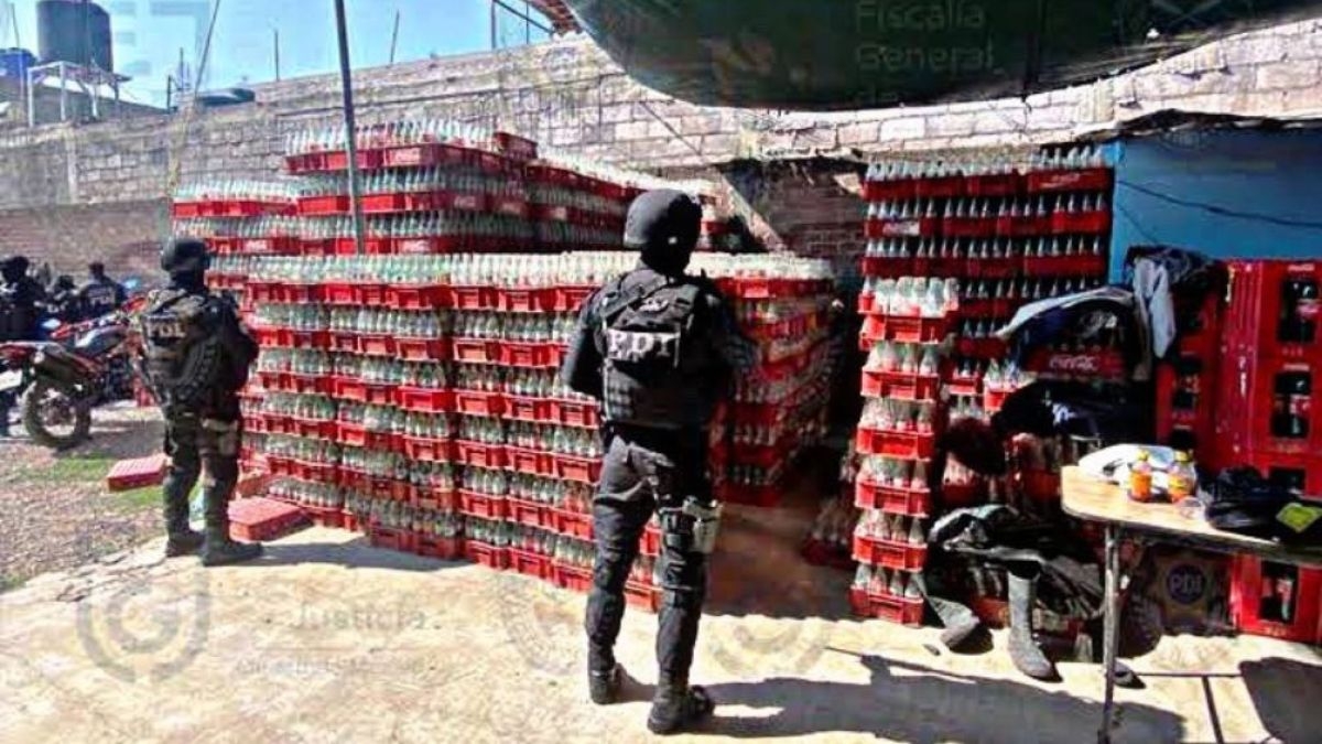 Desmantelan fábrica de Coca-Cola pirata