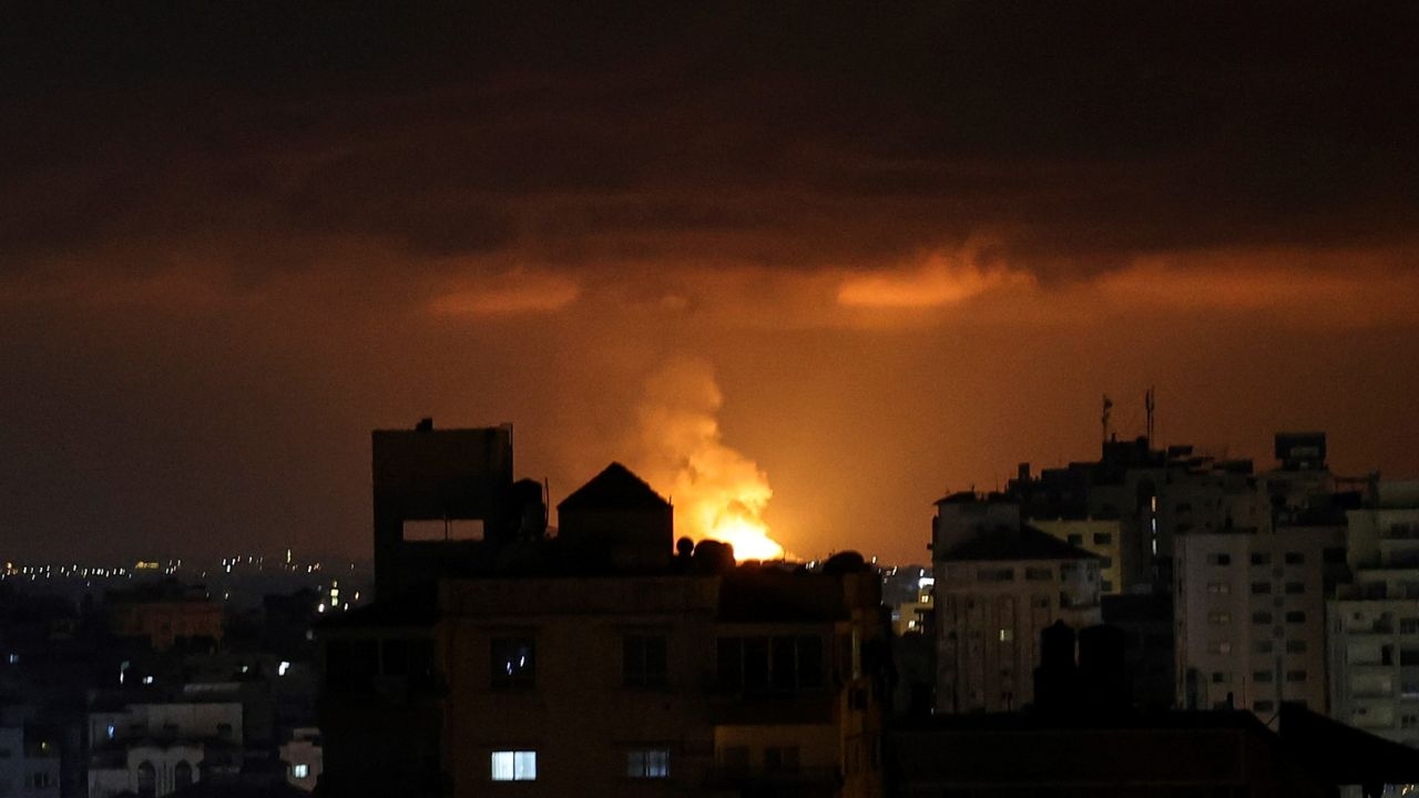 Ataques aéreos israelíes en Franja de Gaza dejan 9 muertos: VIDEO