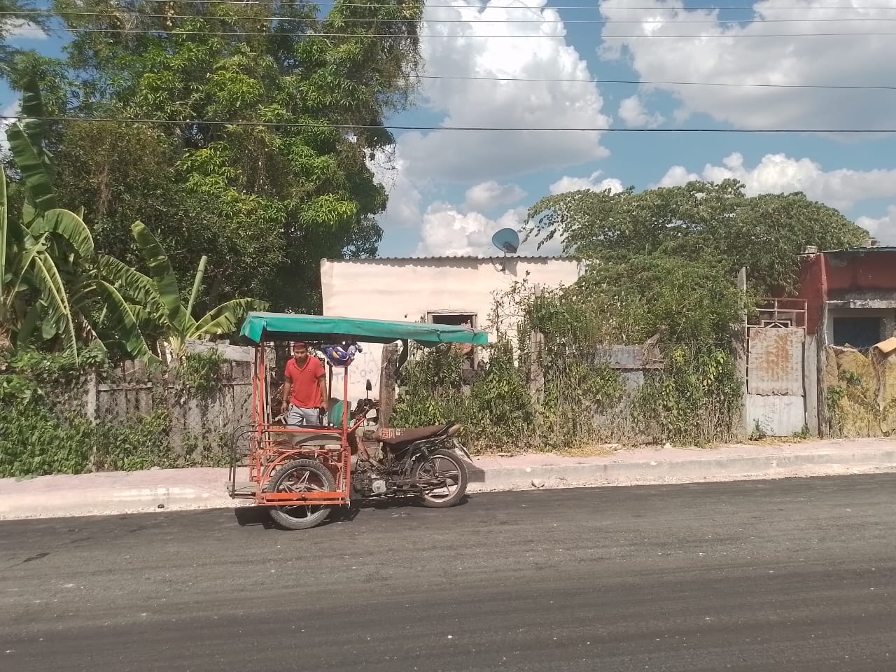 Roban mil pesos en herramientas a un mototaxista en Escárcega