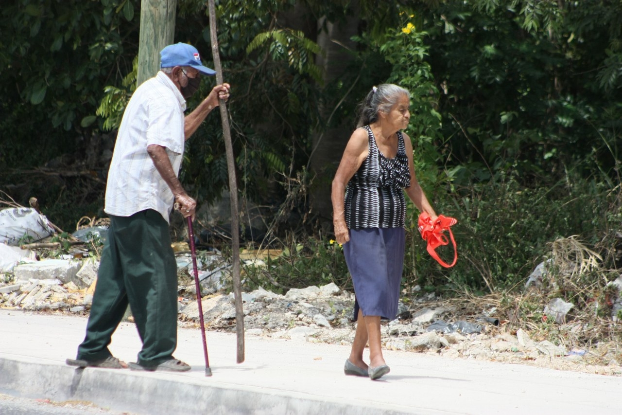 Abuelitos de Cancún no cuentan con apoyos del Gobierno