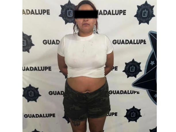 Mujer asesina a su padrastro en Nuevo León, lo acusó de tocamientos indebidos a su nieta de 7 años