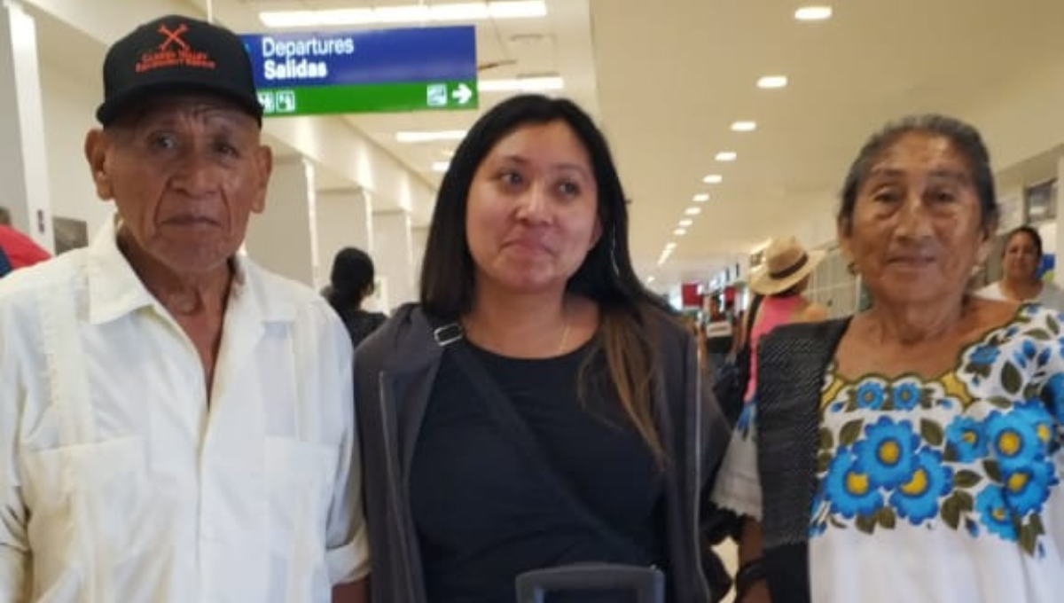 Joven regresa de San Francisco, California, para visitar a sus abuelos en Oxkuztcab