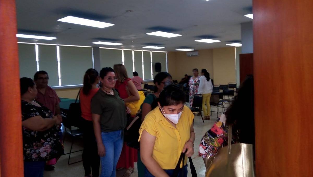 Docentes de Campeche exigen basificación; llevan un ciclo escolar sin prestaciones