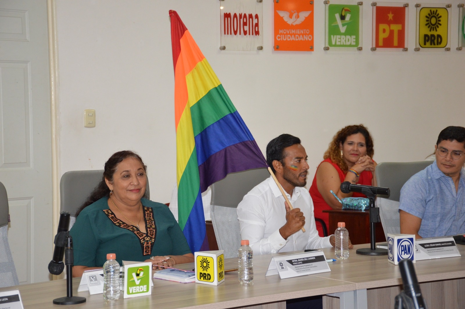 Aprueba IEEC propuesta para incluir derechos electorales de la comunidad LGBT+ en Campeche