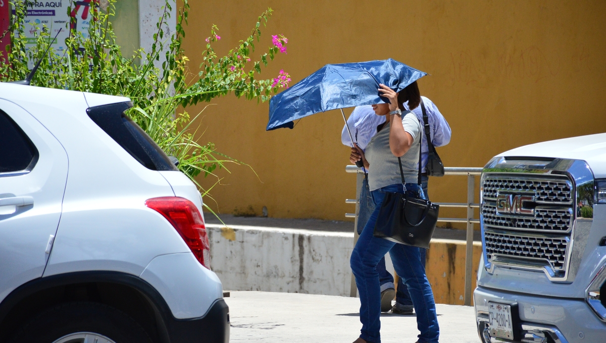 Se recomienda protegerse del calor para evitar enfermedades