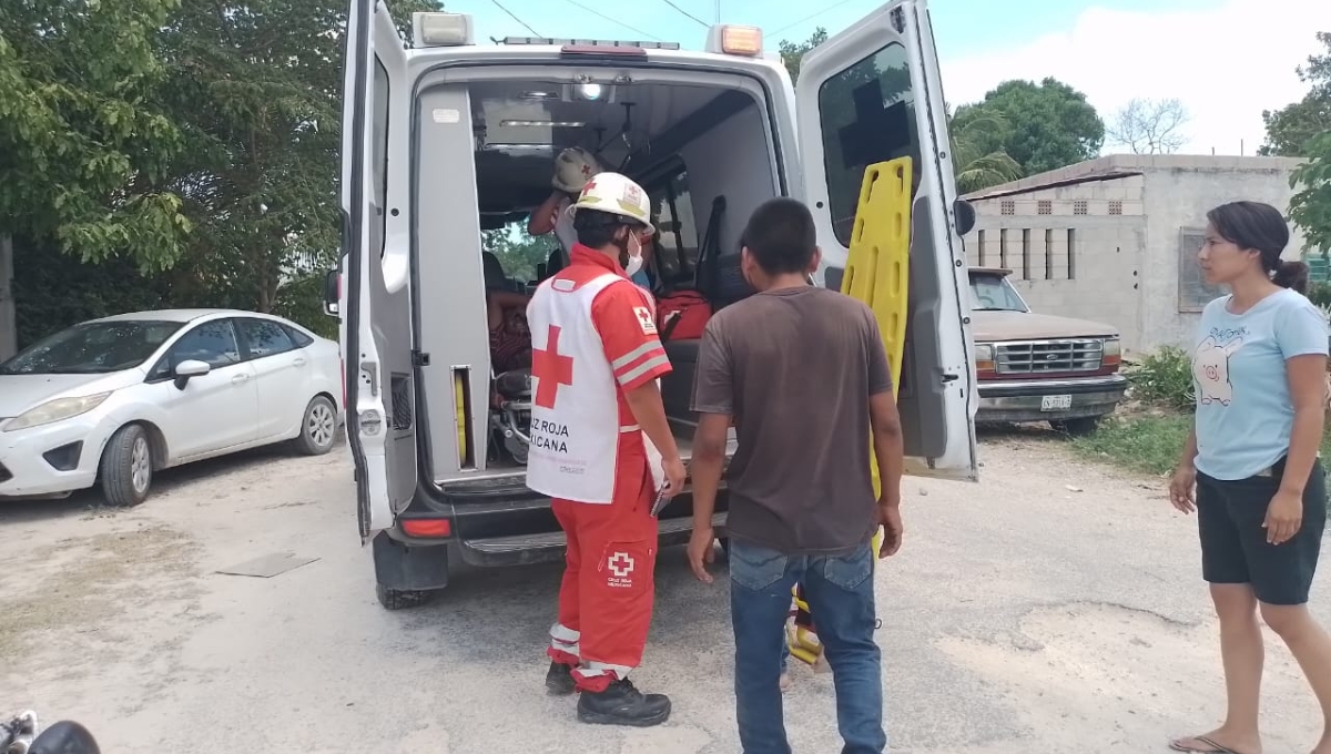 Motociclistas se impactan al manejar a exceso de velocidad en Escárcega; hay dos lesionados