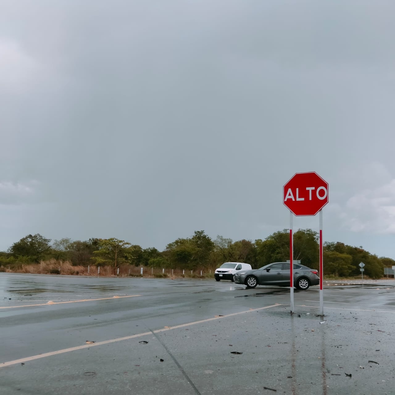 Cae lluvia en Hunucmá luego de días de intenso calor