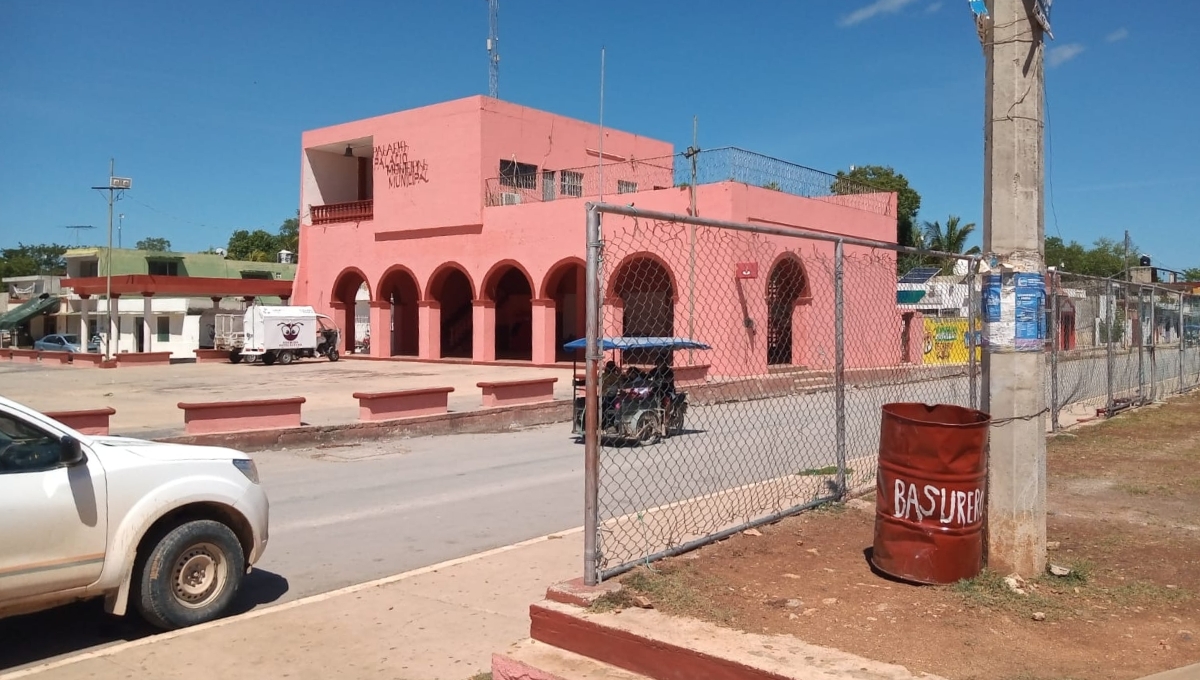 Junta Municipal de Pomuch cumple 15 días sin labores por recorte de 192 mp en recursos