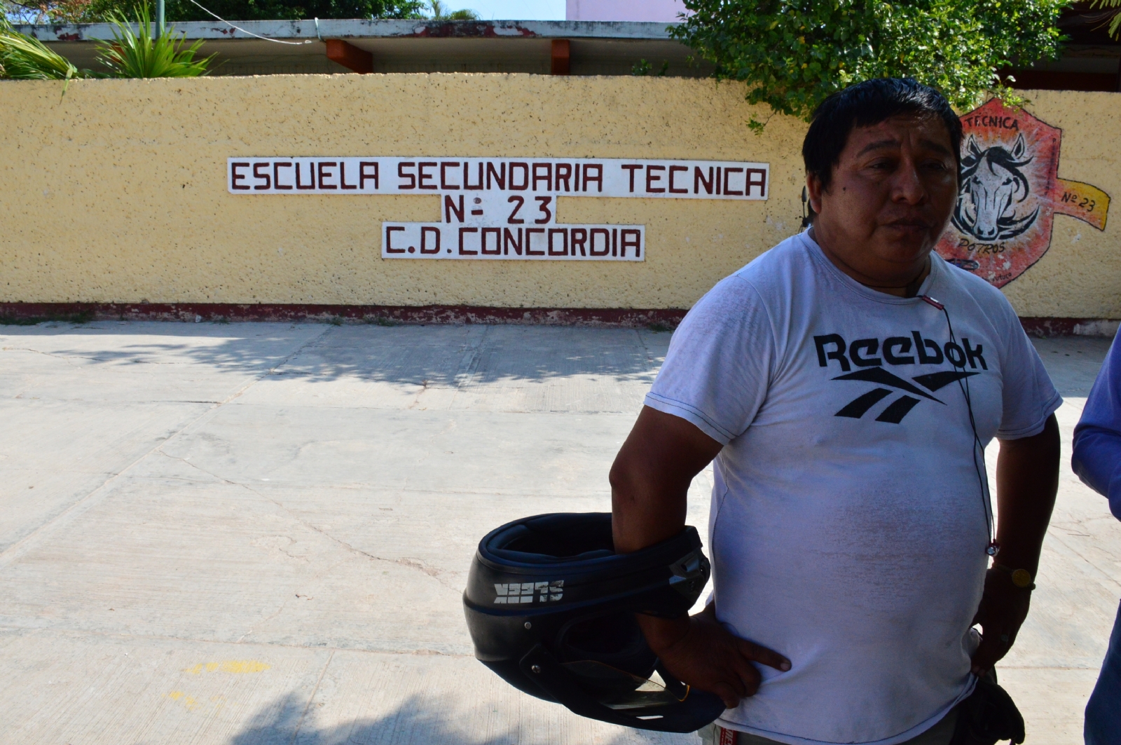 Los padres de la menor piden al docente que ofrezca una disculpa pública