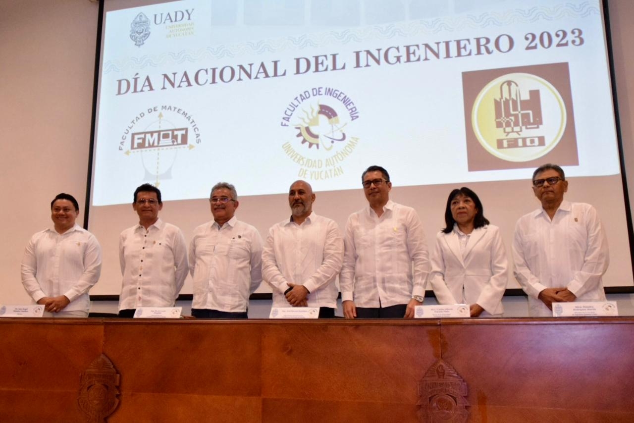 La ceremonia se realizó en la Facultad de Ingeniería de la UADY