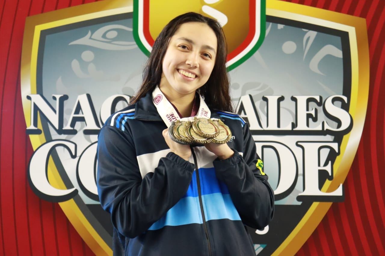 Mariana Ortega se convirtió en la reina de la alberca en los Juegos CONADE 2023