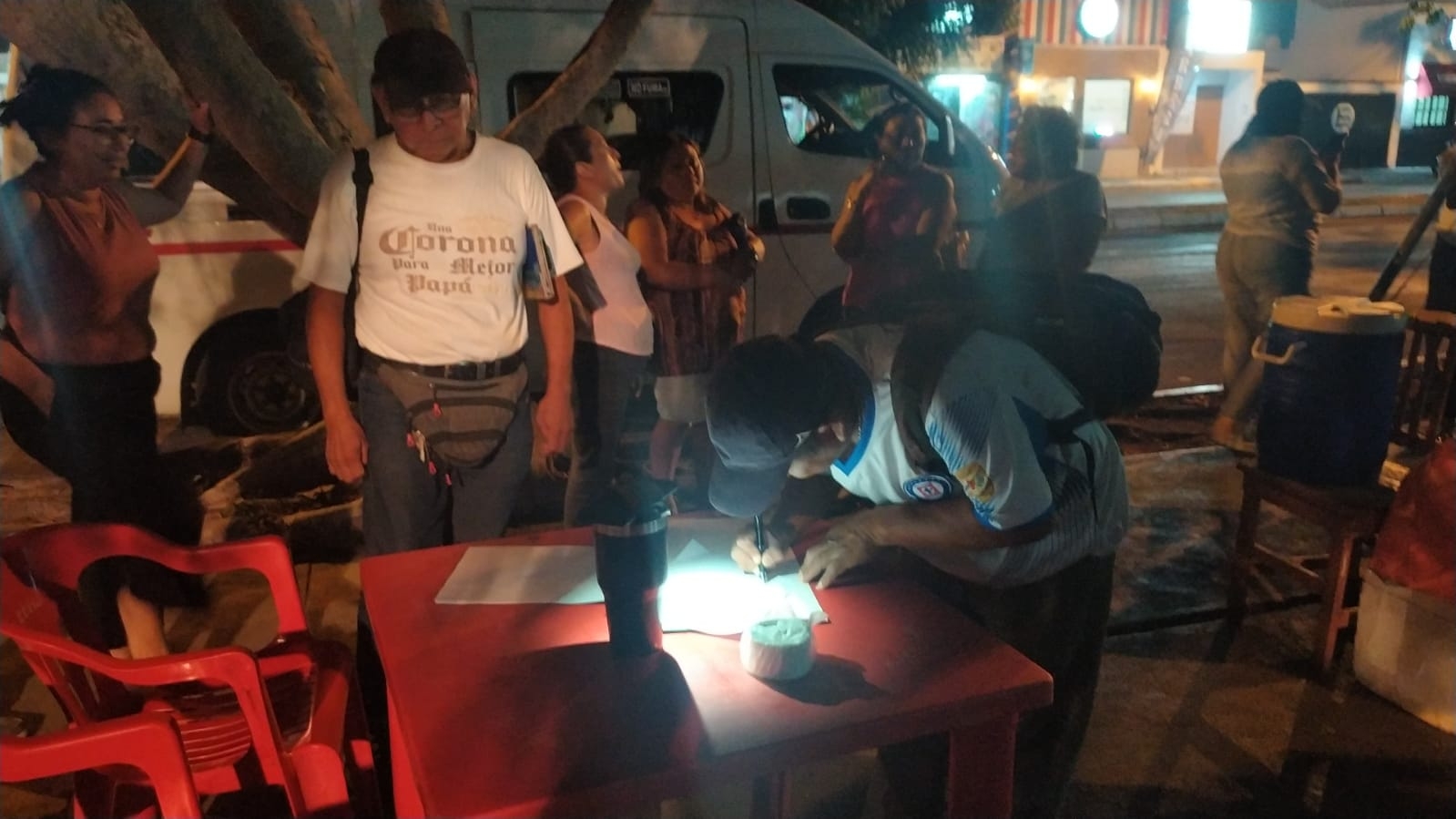 Habitantes de Chenkú, en Mérida, se manifiestan por la entrada de servicio Va y Ven: EN VIVO