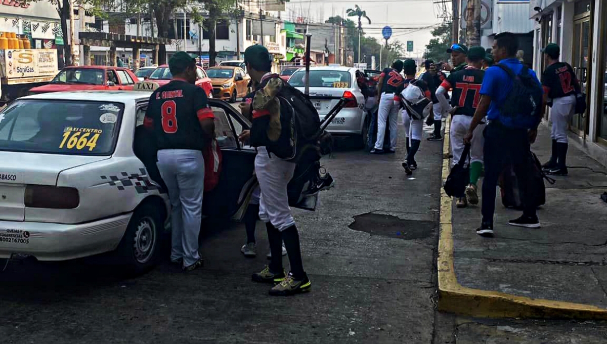IDEY 'rescata' a deportistas de Yucatán varados en los Juegos Conade 2023 en Tabasco
