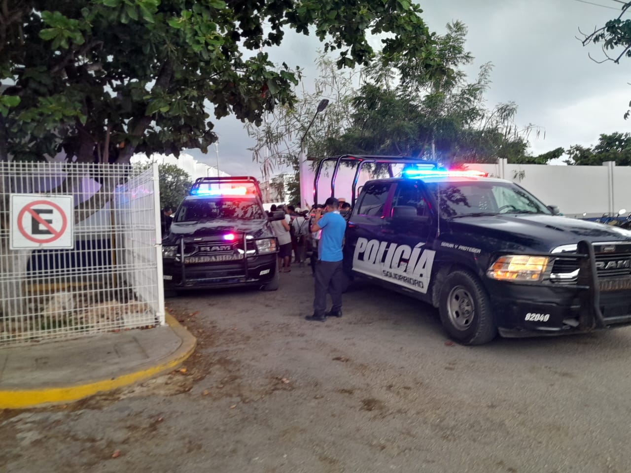 Vecinos de Playa del Carmen exigen la liberación de una familia detenida durante un desalojo