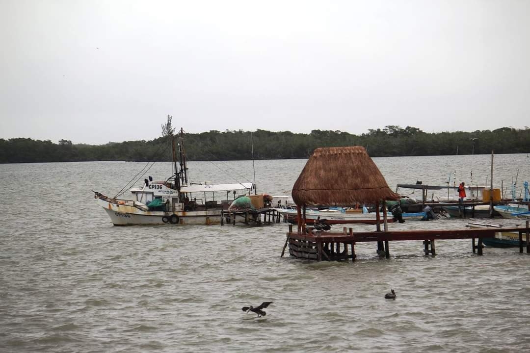 Cerca de la once de la noche se reportó al puerto de Chiquilá que se llevaba un pescador descompresiónado y de gravedad