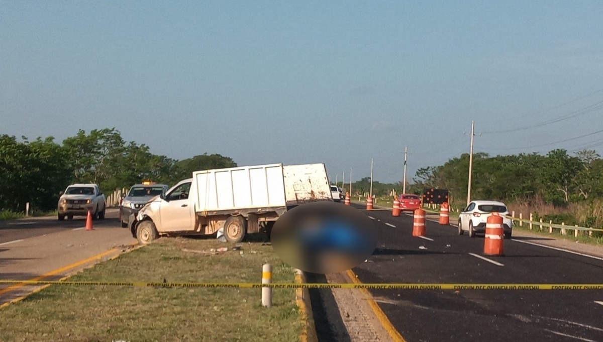 La camioneta derrapó al manejar a exceso de velocidad