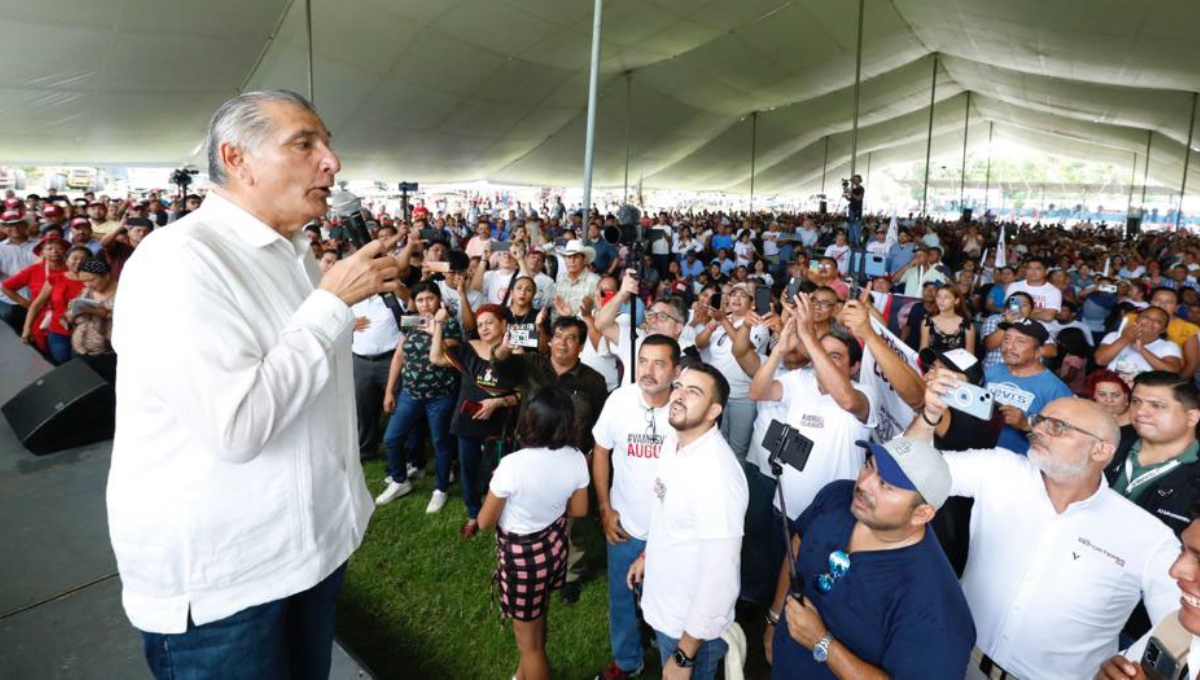 Además de la asamblea informativa, Adán Augusto sostuvo reuniones privadas con la militancia en el Sur de Quintana Roo